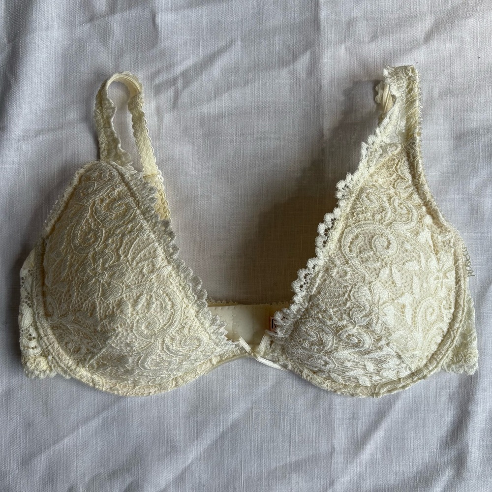 Roselle La Vie en Rose Cream White Lace Demi Cup Bra Size 36C